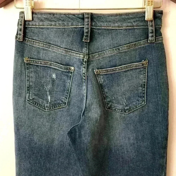 Decree Boyfriend Fit Dark Wash Distressed Jeans Size 5 - Picture 6 of 6